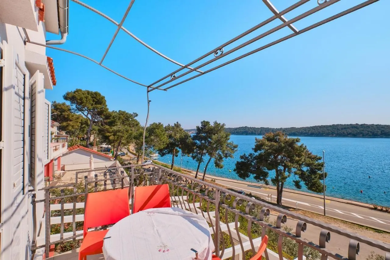 House Katarina With Sea View And Berth Apartment Mali Losinj