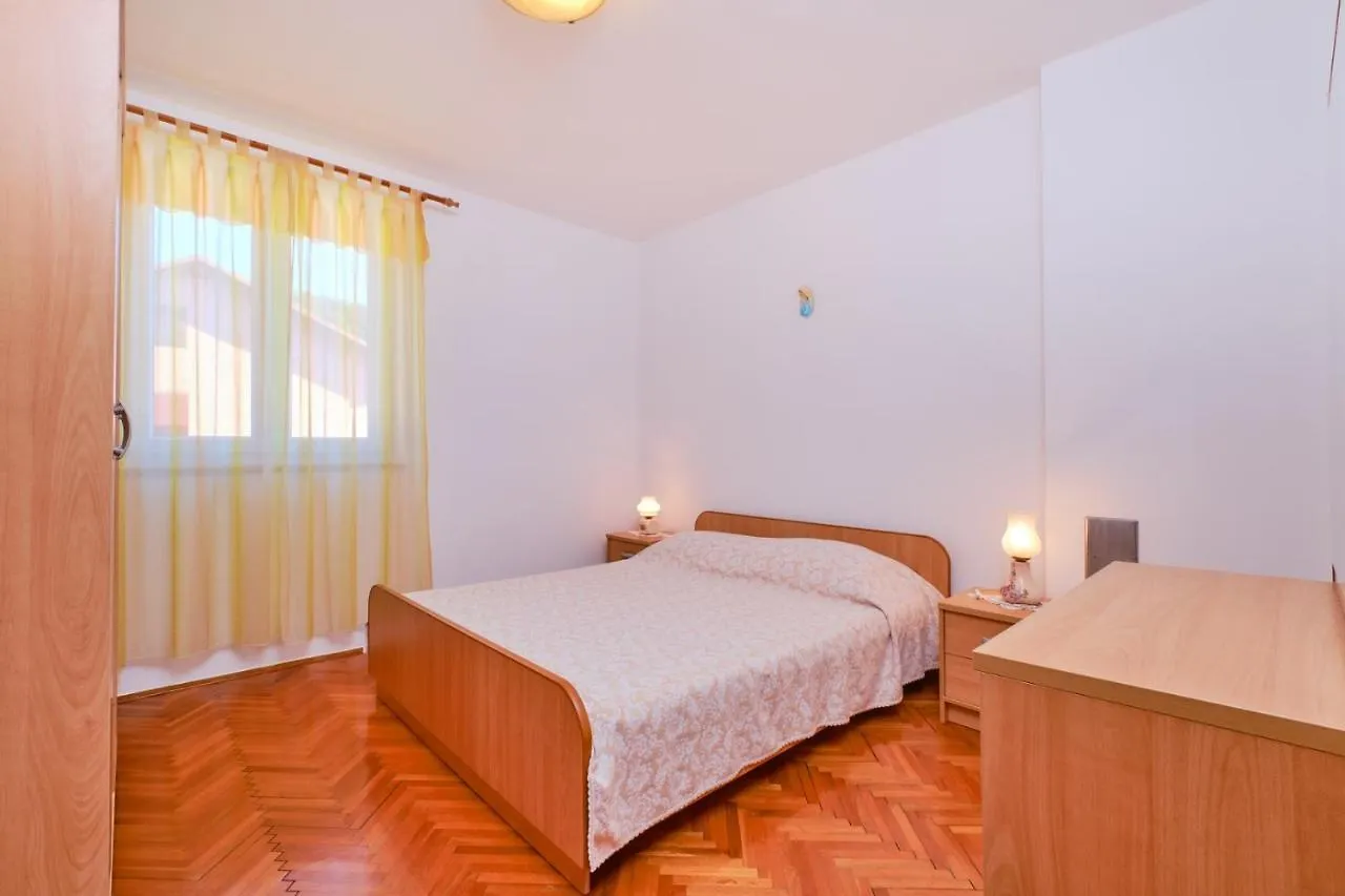 House Katarina With Sea View And Berth Apartment Mali Losinj