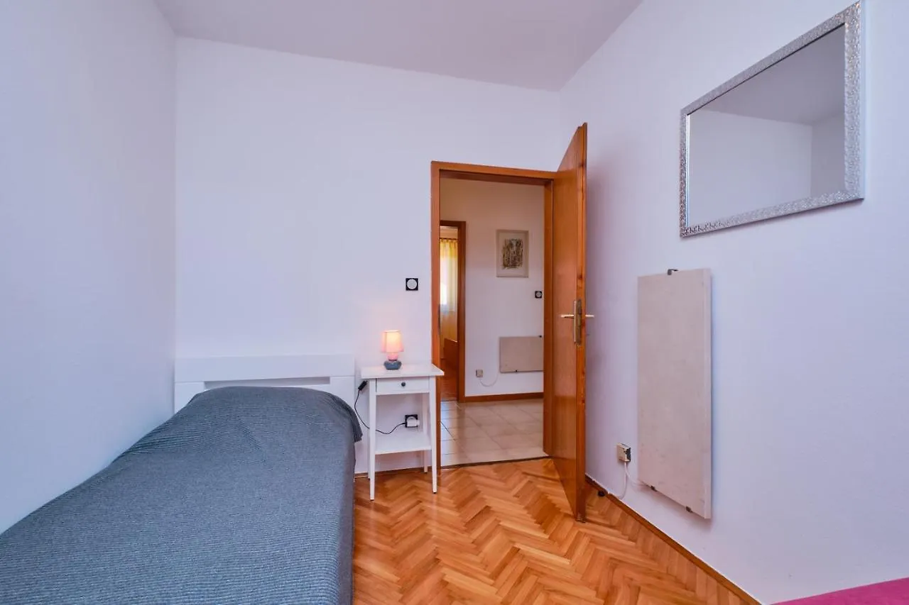 House Katarina With Sea View And Berth Apartment Mali Losinj